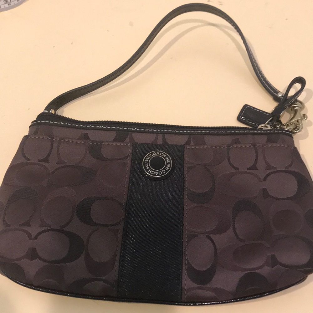 Coach wristlet brown purse♥️
